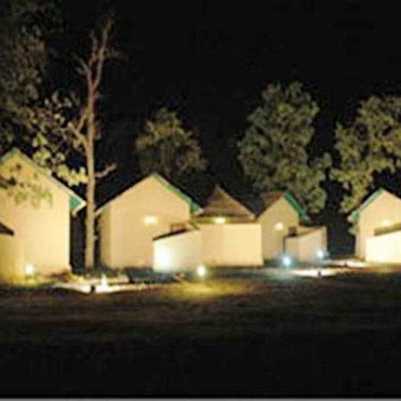 Hotel Tiger Lagoon Bandhavgarh National Park Exterior foto